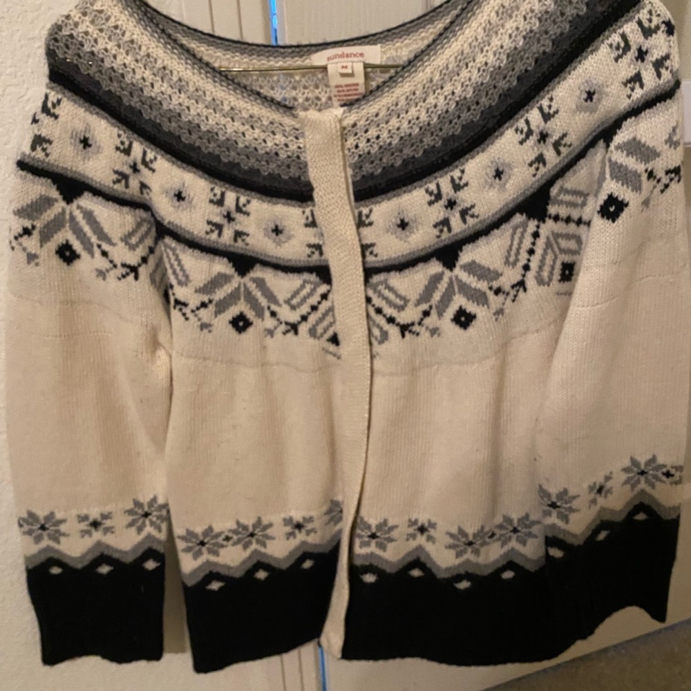 Women's Black and White Sweater